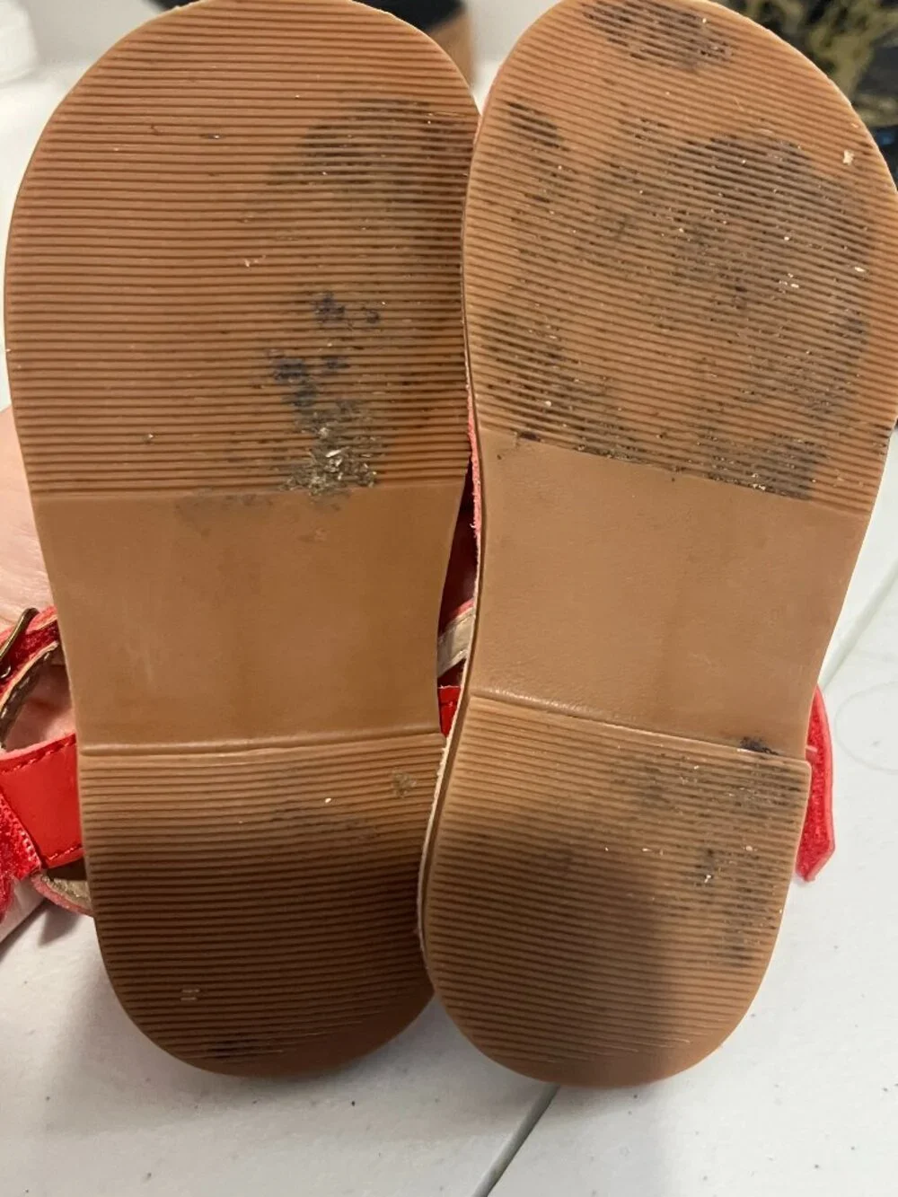 Thee Bron Toddler Girl Red Sandal Size 22 US 6